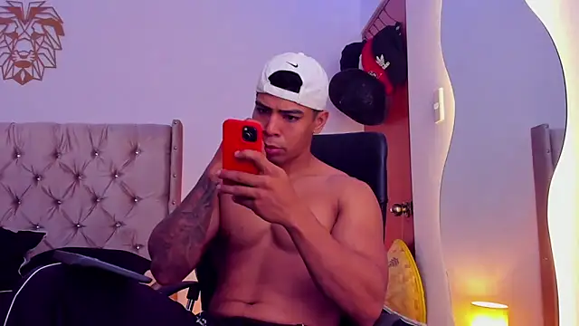 Andrew wolf7 online show from February 2026 02:11:01 AM