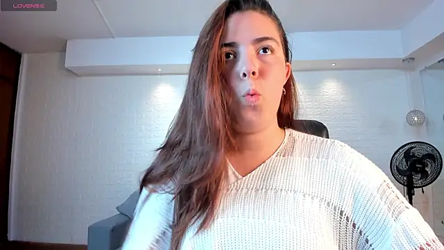 Lyssa Muller online show from November 2025 04:50:02 PM