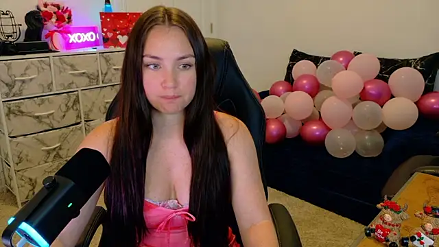 Snapshot of sweetsariaah chatting on February 2026 06:59:02 PM sweetsariaah online show from February 2026 06:59:02 PM