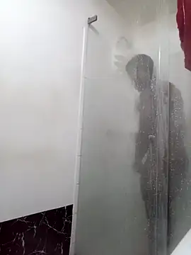 yezz3011 online show from November 2025 07:41:02 PM