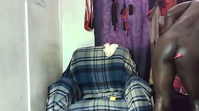 yezz3011 online show from February 2026 06:50:01 PM