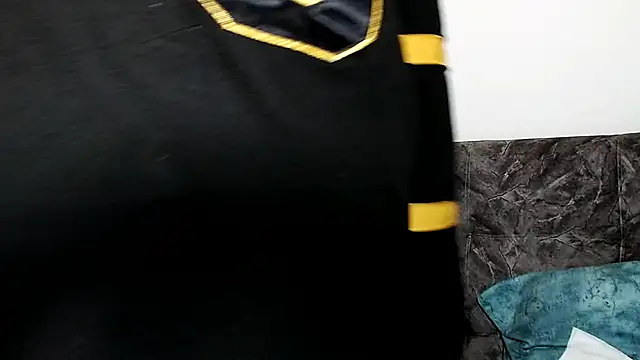 Snapshot of Exotic_tatto27121 chatting on December 2024 11:35:01 PM Exotic tatto27121 online show from December 2024 11:35:01 PM