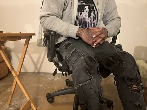 SluttyLyfe4L online show from December 2024 10:43:01 PM