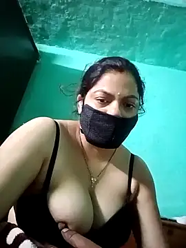 Snapshot of Lustyful_Couple chatting on December 2024 10:32:02 PM Lustyful Couple online show from December 2024 10:32:02 PM