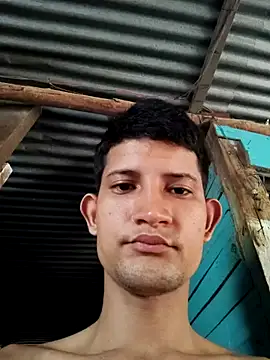 Snapshot of Valentinacuc chatting on September 2025 03:03:01 PM Valentinacuc online show from September 2025 03:03:01 PM