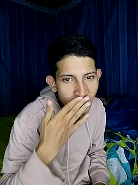 Snapshot of Valentinacuc chatting on October 2025 10:54:02 PM Valentinacuc online show from October 2025 10:54:02 PM