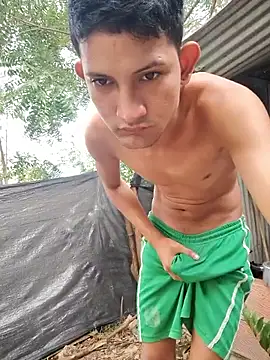 Snapshot of Valentinacuc chatting on November 2025 11:10:02 AM Valentinacuc online show from November 2025 11:10:02 AM