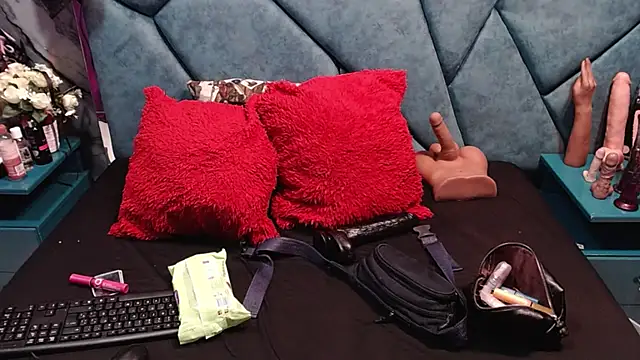 Luciana Ass online show from November 2025 08:30:01 PM