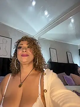 Katti Barrera online show from March 2026 07:42:02 PM