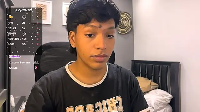 Snapshot of Xander_bonnet1 chatting on February 2025 06:04:01 PM Xander bonnet1 online show from February 2025 06:04:01 PM