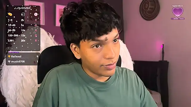 Snapshot of Xander_bonnet1 chatting on February 2025 08:11:02 PM Xander bonnet1 online show from February 2025 08:11:02 PM