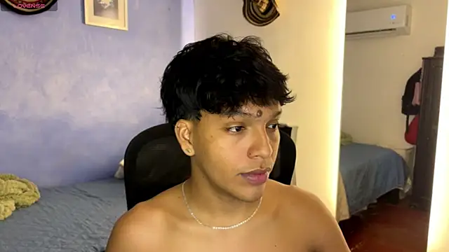 Snapshot of Xander_bonnet1 chatting on October 2025 12:25:01 PM Xander bonnet1 online show from October 2025 12:25:01 PM