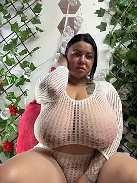 Snapshot of alicia_squirt_big chatting on September 2025 03:21:01 AM alicia squirt big online show from September 2025 03:21:01 AM