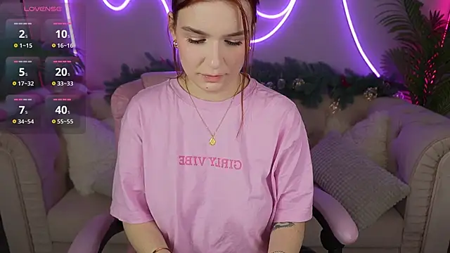 RedShinee online show from January 2025 10:48:01 PM