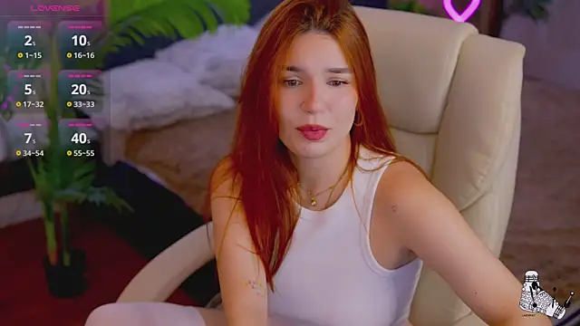 RedShinee online show from September 2025 12:32:02 PM