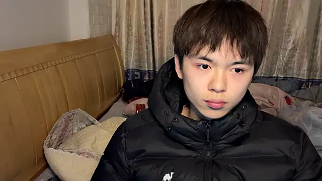 xiaottt1918 online show from January 2025 12:17:01 PM