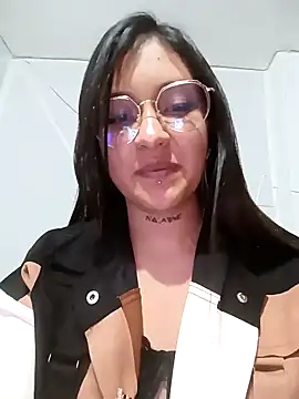 Snapshot of Nalaa_Sc chatting on December 2024 04:56:02 AM Nalaa Sc online show from December 2024 04:56:02 AM