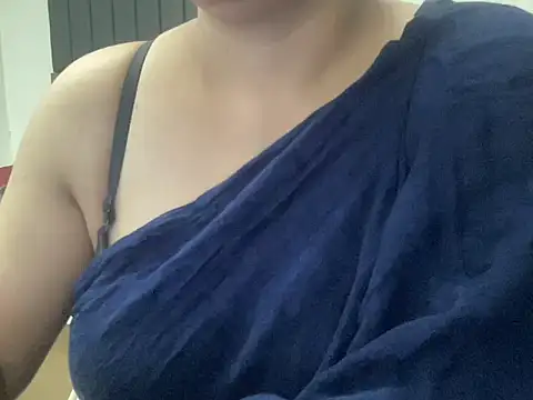 Snapshot of sassypooja chatting on March 2025 12:56:02 PM sassypooja online show from March 2025 12:56:02 PM