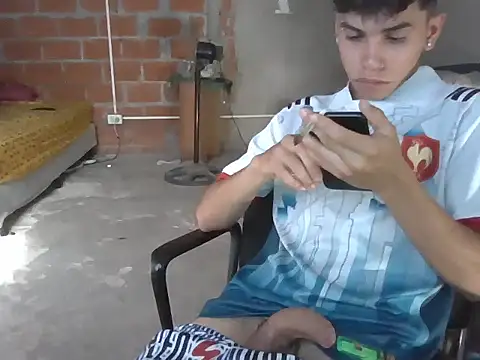 Snapshot of el_dylan_17 chatting on January 2026 08:11:02 PM el dylan 17 online show from January 2026 08:11:02 PM