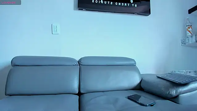 Snapshot of RoxyRoss_ chatting on January 2025 05:31:02 PM RoxyRoss online show from January 2025 05:31:02 PM