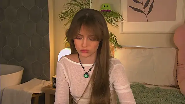 Snapshot of AshleyDouglas chatting on February 2025 10:39:02 AM AshleyDouglas online show from February 2025 10:39:02 AM