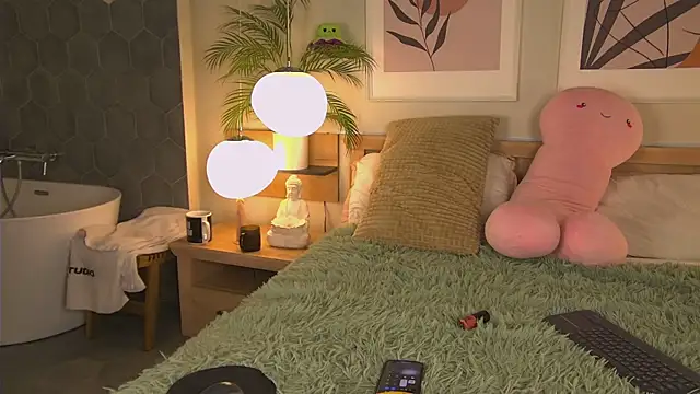 Snapshot of AshleyDouglas chatting on February 2025 06:09:01 AM AshleyDouglas online show from February 2025 06:09:01 AM