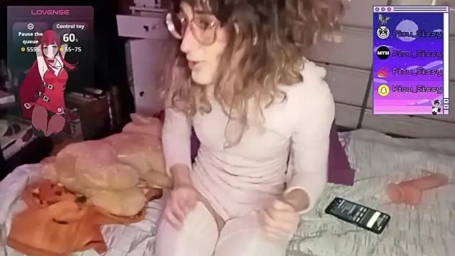 piou-sissy online show from November 2025 09:58:01 PM