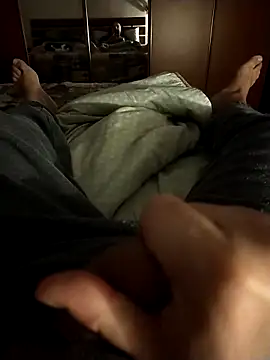 user 662 online show from November 2025 10:47:01 PM