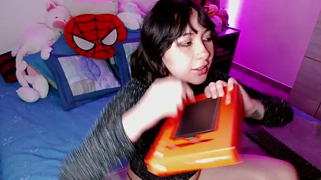 Billie janne  online show from December 2025 10:49:02 PM