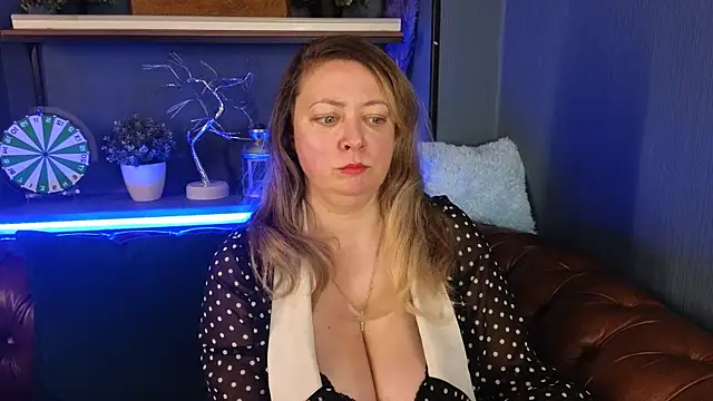 JesiaFoxi online show from January 2025 12:27:02 PM
