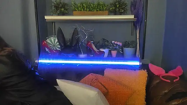 JesiaFoxi online show from February 2025 12:24:01 PM