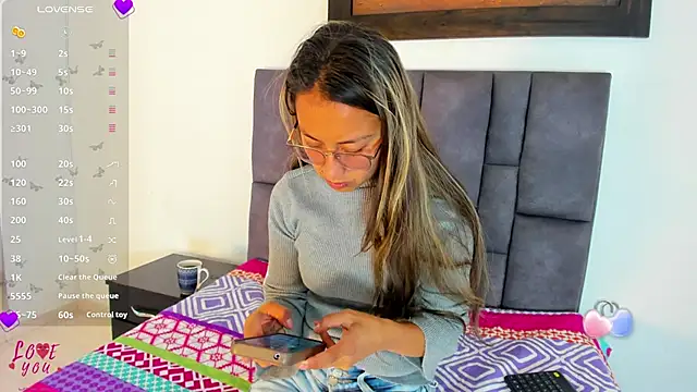 tatiana valencia online show from May 2026 12:33:02 PM