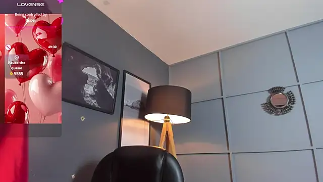 Giovanna oliveira online show from February 2025 10:24:02 AM