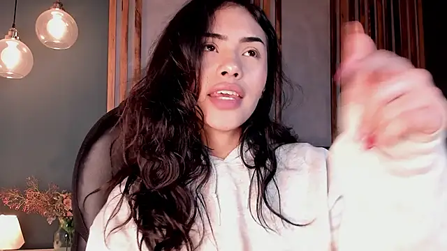 Snapshot of Giovanna_oliveira chatting on February 2026 05:06:02 AM Giovanna oliveira online show from February 2026 05:06:02 AM