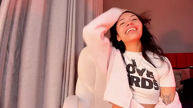 Snapshot of Giovanna_oliveira chatting on March 2026 03:14:02 AM Giovanna oliveira online show from March 2026 03:14:02 AM