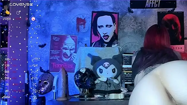 KuromiRacer  online show from September 2025 03:56:02 PM