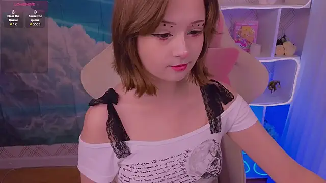 Mary uw online show from November 2025 04:13:02 AM