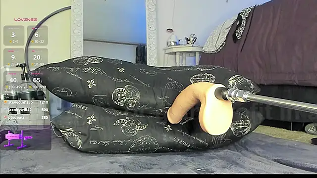 Peaches N Kreme online show from January 2025 04:23:02 AM