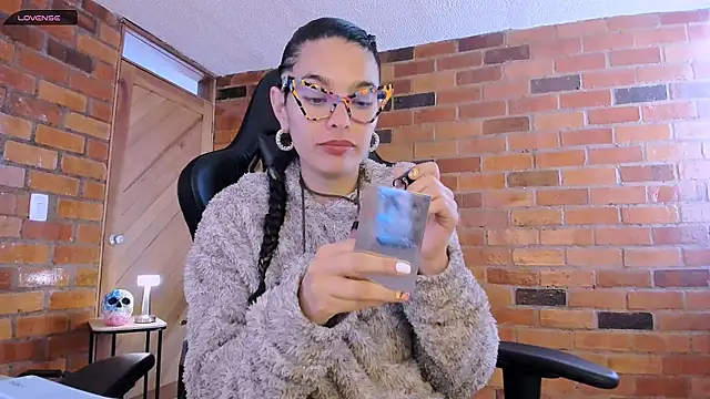 paulinabarnett- online show from January 2025 02:04:01 PM