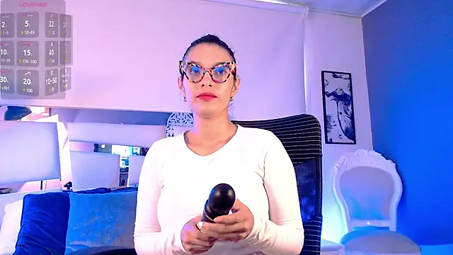 paulinabarnett- online show from March 2025 12:05:02 PM