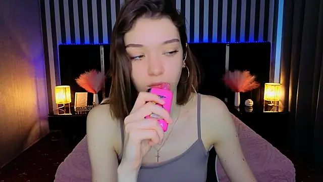 Snapshot of Cherry_Wipe chatting on July 2026 06:38:01 AM Cherry Wipe online show from July 2026 06:38:01 AM