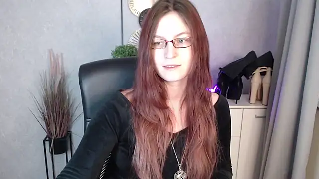 emmaxDelight online show from February 2026 06:22:02 AM