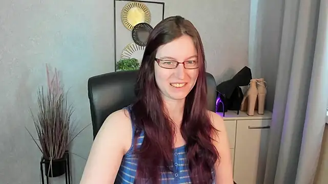 emmaxDelight online show from June 2026 05:20:01 AM