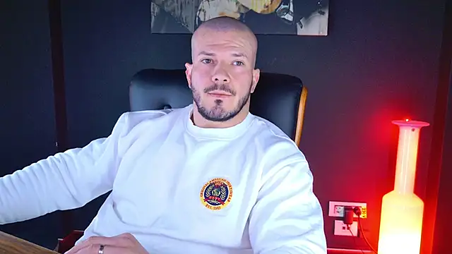 AngeloEric online show from December 2024 08:23:02 AM