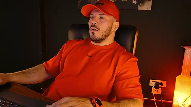 AngeloEric online show from December 2025 01:38:02 PM