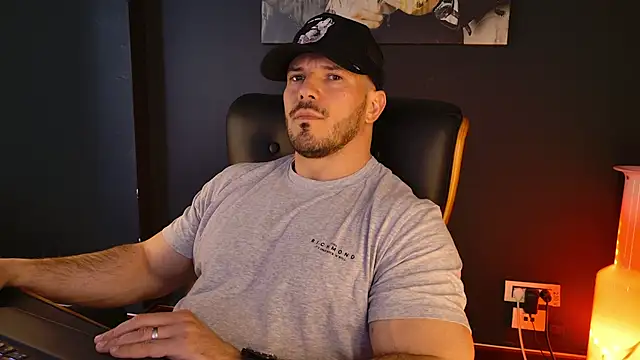 AngeloEric online show from April 2026 10:50:02 AM