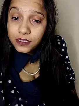 Snapshot of Simran-Kaur143 chatting on July 2026 06:25:02 PM Simran-Kaur143 online show from July 2026 06:25:02 PM
