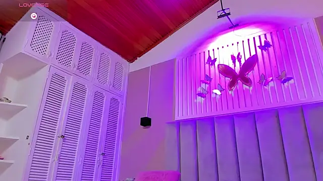 Snapshot of dyvis_22 chatting on October 2025 11:33:02 AM dyvis 22 online show from October 2025 11:33:02 AM