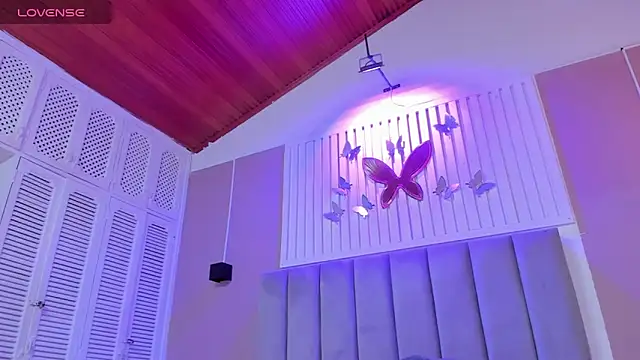 Snapshot of dyvis_22 chatting on November 2025 01:56:02 PM dyvis 22 online show from November 2025 01:56:02 PM