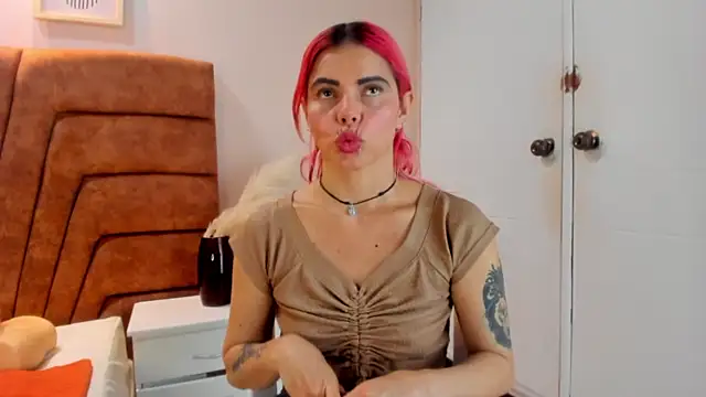Snapshot of NIKI_SANTANA chatting on January 2025 04:37:02 AM NIKI SANTANA online show from January 2025 04:37:02 AM